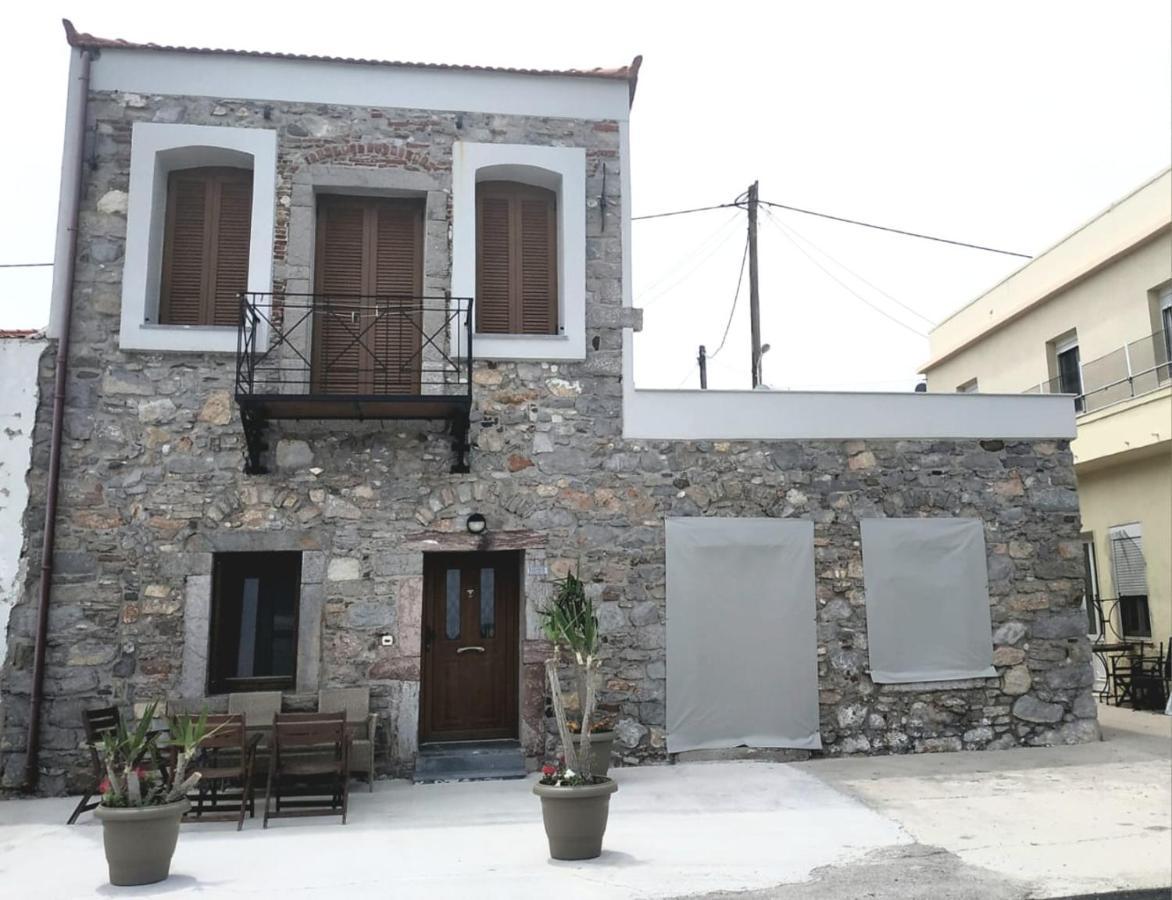Two-Storey House In Kardamyla Mármaron Esterno foto