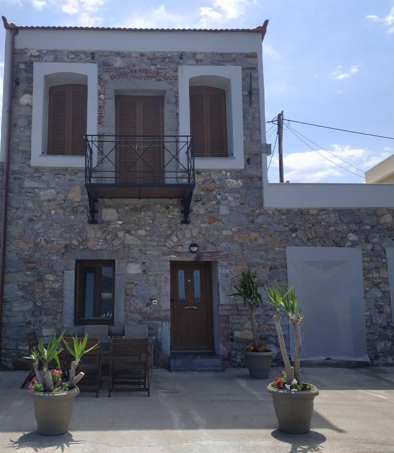Two-Storey House In Kardamyla Mármaron Esterno foto